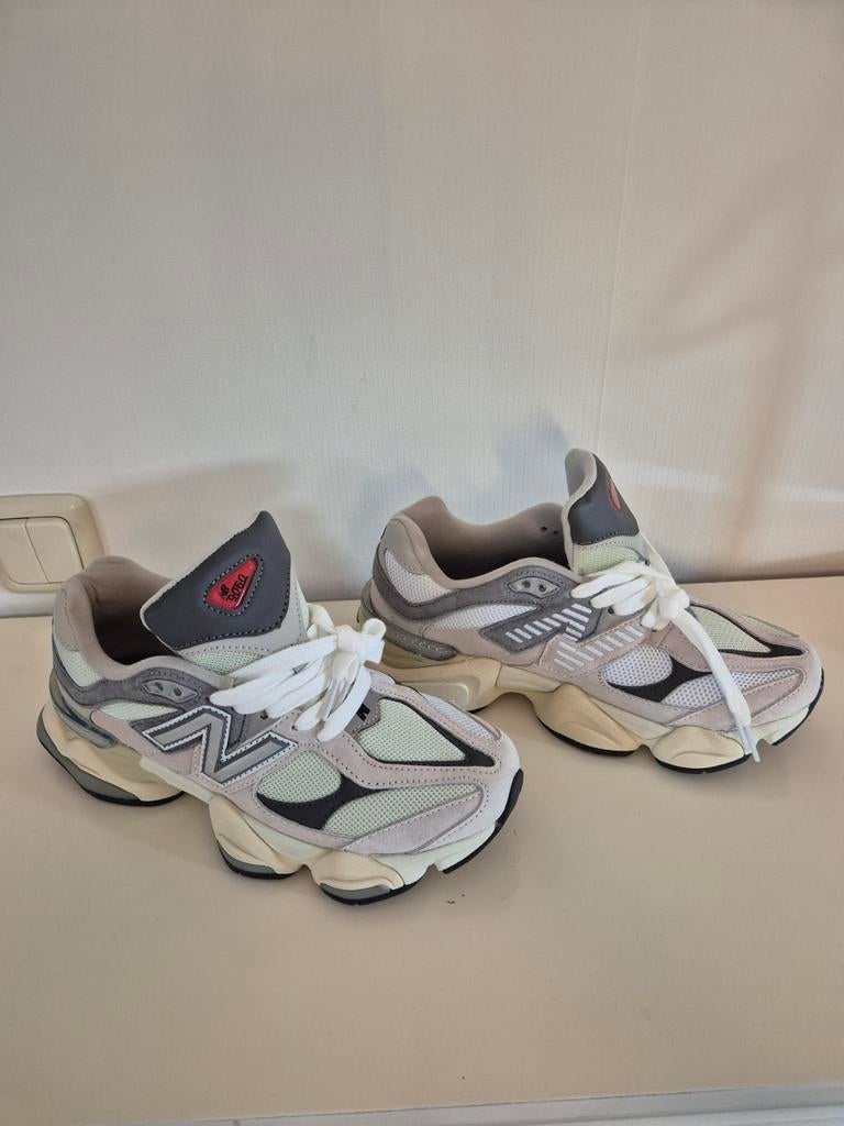 Sneakers New Balance 9060, maat 39,5, Ophalen of Verzenden, Zo goed als nieuw, Sneakers of Gympen