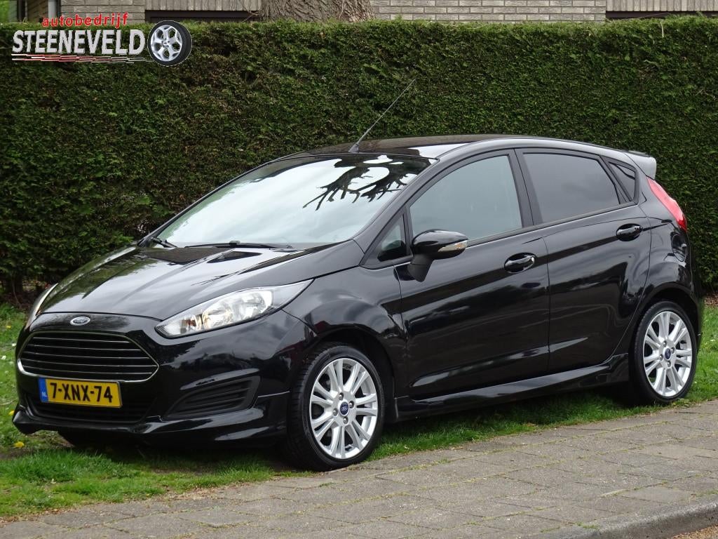 Ford Fiesta 1.0 100pk Sport Met Navi en Trekhaak Distributie, Keurmerk '100% Onderhouden', Euro 5, Start-stop-systeem, Origineel Nederlands