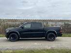 Dodge Ram 1500 Laramie Night 2024 BOMVOL!, Auto's, Dodge, Automaat, Gebruikt, 5654 cc, Zwart