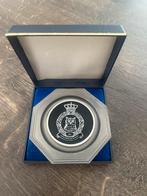 Decoratieve schijf  501 met uil en kroon in doosje, Verzamelen, Militaria | Algemeen, Ophalen of Verzenden, Luchtmacht, Nederland