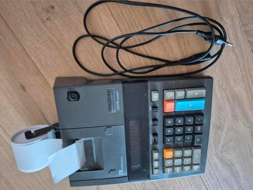 Degelijk ouderwetse rekenmachine, triump-adler, Ophalen of Verzenden