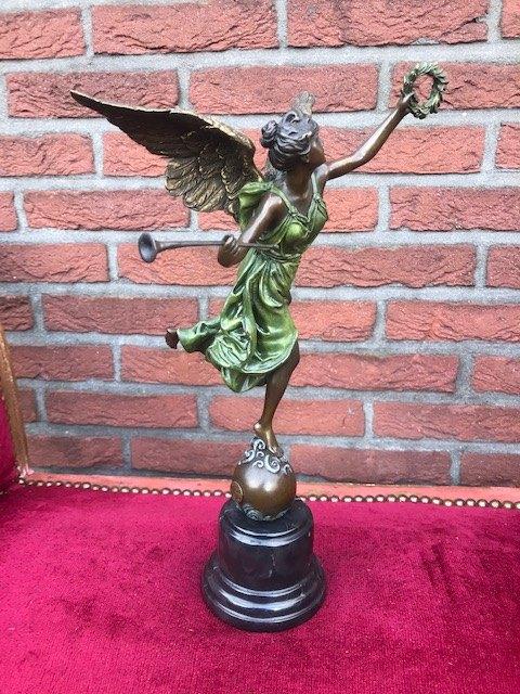 Weens brons: VICTORY, Antiek en Kunst, Antiek | Koper en Brons, Ophalen of Verzenden, Brons