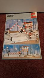 Bouwboek lego treinbaan overweg 7866, Ophalen of Verzenden