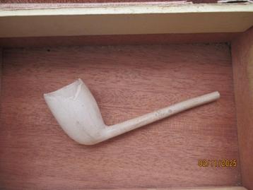 OUDE KLEIPIJP- GOEDEWAAGEN GOUDA gemerkt GW beschikbaar voor biedingen