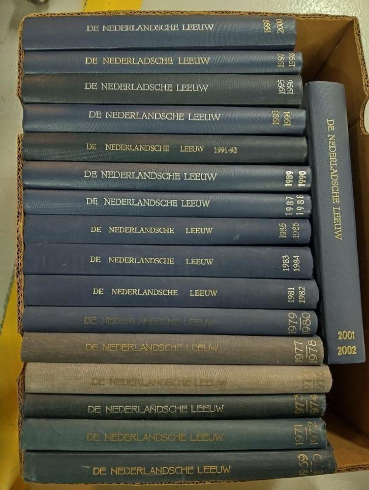 Nr. xxx Ingebonden tijdschriften van de Nederlandsche Leeuw, Boeken, Tijdschriften en Kranten, Gelezen, Overige typen, Ophalen of Verzenden