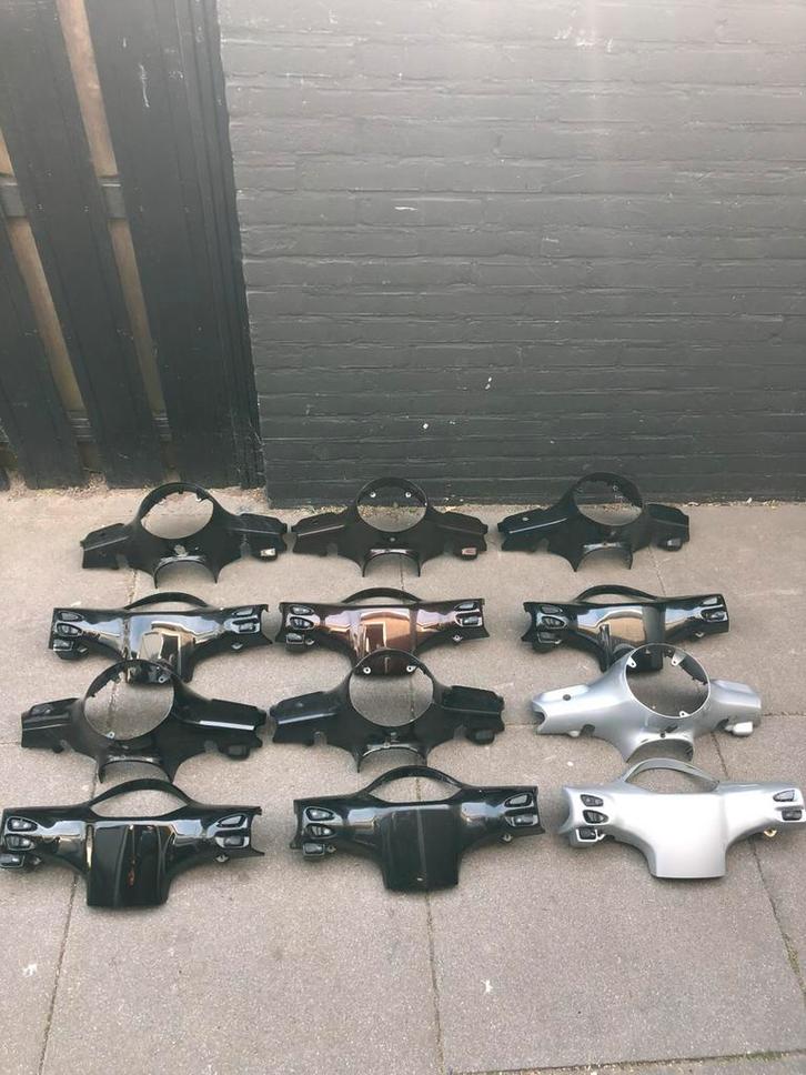 Vespa LX Koplamp Kappen Set Compleet met Schakelaars, Motoren, Tuning en Styling, Ophalen of Verzenden
