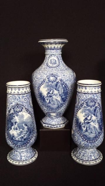 FLAMAND Bleu KASTSTEL decor GOBELINS <> 3 antieke VAZEN 1900 beschikbaar voor biedingen