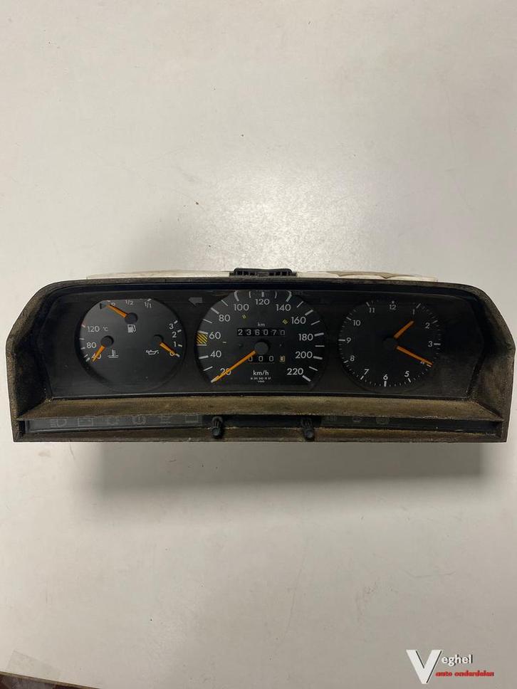 Mercedes W201 1992   Km Tellerklok   201 542 1567, Auto-onderdelen, Dashboard en Schakelaars, Gebruikt, Ophalen of Verzenden