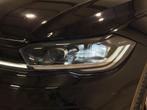Volkswagen Polo 1.0 TSI R-Line 2022 DSG PANO IQ-LIGHTS NAVI, Gebruikt, Traction-control, Alcantara, Zwart