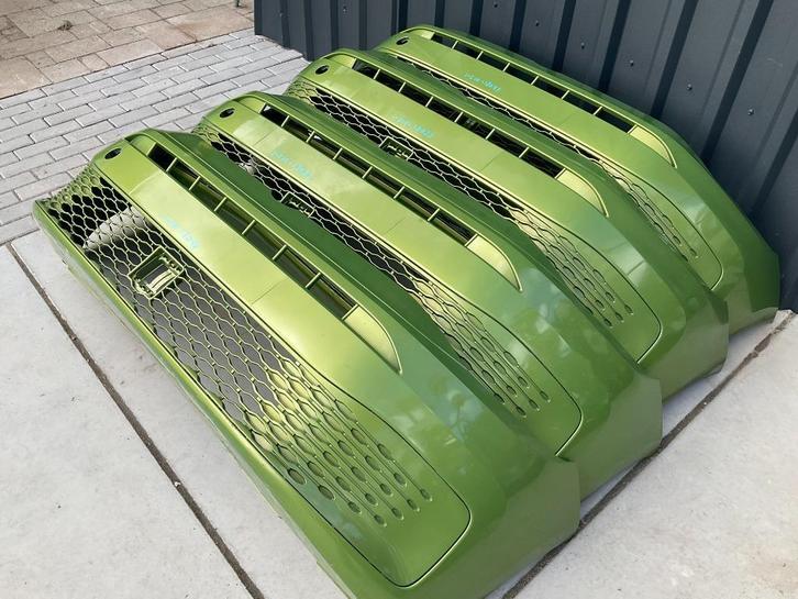 Diverse Bumpers Volkswagen CADDY 2k7 2K7807221A Voorbumper, Auto diversen, Tuning en Styling, Ophalen of Verzenden