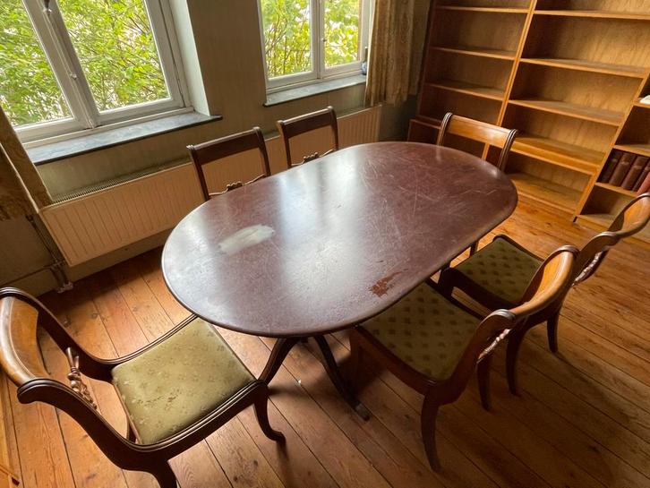 Antieke ovalen tafel met 6 stoelen - ophalen in Maasbracht, Antiek en Kunst, Antiek | Meubels | Tafels, Ophalen