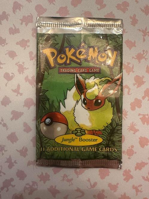 Pokemon booster pack jungle voor de verzamelaar, geopend, Hobby en Vrije tijd, Verzamelkaartspellen | Pokémon, Gebruikt, Booster