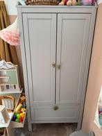 IKEA SUNDVIK kledingkast – grijs, Ophalen, Zo goed als nieuw, Jongetje of Meisje