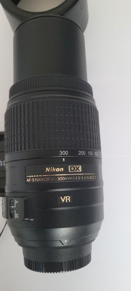Nikon AF-S 55- 300 1:4.5-5.6 g ED incl zonnekap + lensdoppen, Audio, Tv en Foto, Fotografie | Lenzen en Objectieven, Gebruikt