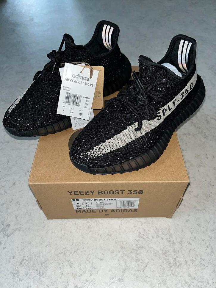 Adidas Yeezy Boost 350 V2 - Oreo Core Black White 38 2/3 US6, Kleding | Heren, Schoenen, Nieuw, Sneakers of Gympen, Zwart, Ophalen of Verzenden