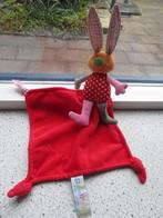 Knuffeldoek met konijn Bets merk Bambino rood velours, Kinderen en Baby's, Speelgoed | Knuffels en Pluche, Ophalen of Verzenden