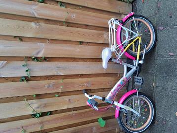 Kiderfiets Loekie geschikt voor kinderen van 3 tot 6 jaar  beschikbaar voor biedingen