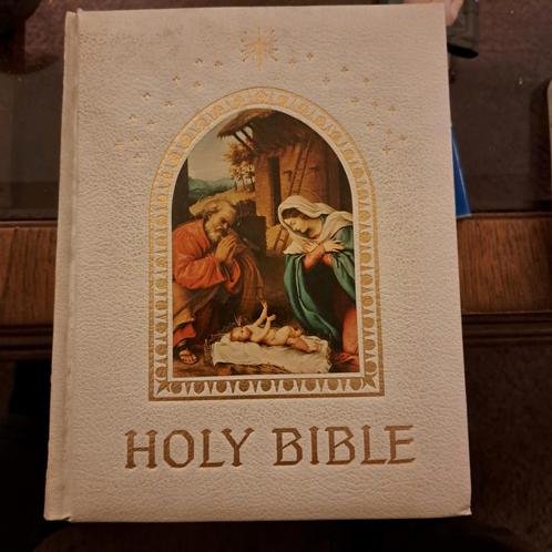 Katholieke Bijbel met Klassieke Kunst, Antiek en Kunst, Antiek | Boeken en Bijbels, Ophalen of Verzenden