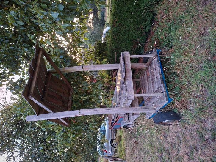 Geiten klimrek op aanhangerframe, Dieren en Toebehoren, Schapen, Geiten en Varkens, Geit, Vrouwelijk