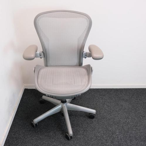 Herman Miller Aeron Type B - Bureaustoel - Grijs, Huis en Inrichting, Bureaustoelen, Gebruikt, Bureaustoel, Grijs, Ergonomisch