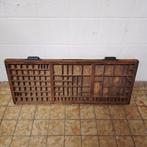 Jaren 50 / Jaren 60 Houten Letterbak uit Drukkerij, Antiek en Kunst, Curiosa en Brocante, Ophalen
