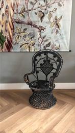 Vintage pauwenstoel rotan, Kinderen en Baby's, Kinderkamer | Tafels en Stoelen, Ophalen, Gebruikt, Stoel(en)