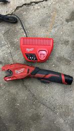 Milwaukee Inox Snijder + Oplader, Doe-het-zelf en Verbouw, Ophalen of Verzenden, Gebruikt