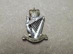 Capbadge North Irish Brigade, Ophalen of Verzenden, Landmacht, Nederland, Embleem of Badge