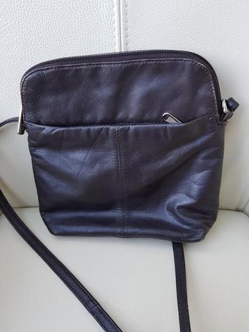 D032 High Brooks, bruin leer, gebruikt, 24,5x23x6,5 cm beschikbaar voor biedingen