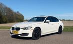 BMW 328I -245pk -Pano-stoel-stuur-verw-m-velg, Auto's, Automaat, Zwart, Wit, Vierwielaandrijving