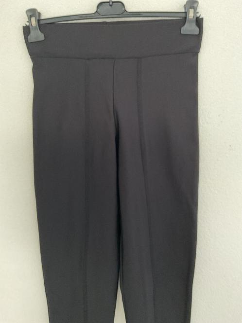 Studio -Anneloes/ mooie / zwarte/ broek/ maat m, Kleding | Dames, Broeken en Pantalons, Zo goed als nieuw, Maat 38/40 (M), Zwart