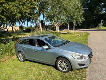 Volvo V60 D6 215pk Plug-in Hybrid 2012 Grijs beschikbaar voor biedingen