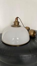 Vintage hanglamp glas met katrol brons en trekbeugel., Huis en Inrichting, Lampen | Hanglampen, Ophalen, Gebruikt, Glas, Vintage