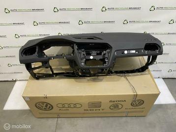 Dashboard Volkswagen Tiguan 2 ORIGINEEL 5NB857181B beschikbaar voor biedingen