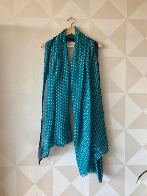 Vanilia sjaal pashmina groot blauw, Kleding | Dames, Mutsen, Sjaals en Handschoenen, Zo goed als nieuw, Sjaal, Maat 46/48 (XL) of groter