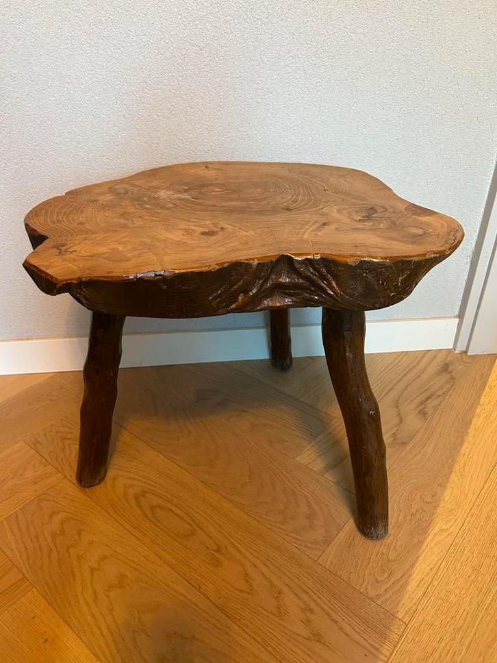 Houten boomstam bijzettafel, Huis en Inrichting, Tafels | Bijzettafels, Gebruikt, Overige vormen, Minder dan 45 cm, Minder dan 55 cm