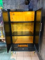 zwarte kast met engel print, Ophalen