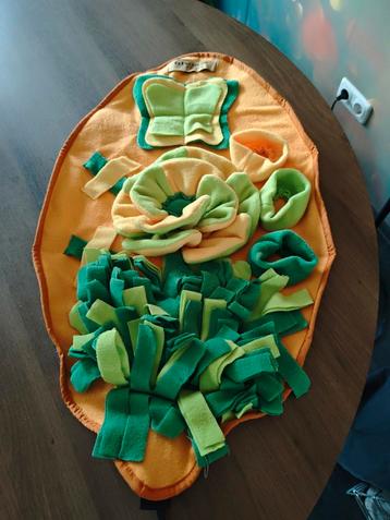 Snuffelmat hond beschikbaar voor biedingen