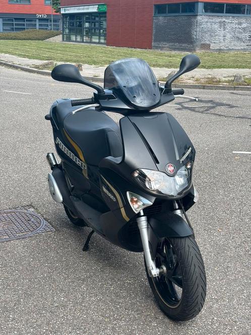 Gilera runner RST 2015, Fietsen en Brommers, Scooters | Overige merken, Zo goed als nieuw, Ophalen