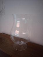 Grote vaas op voet / cognac glas, Huis en Inrichting, Minder dan 50 cm, Glas, Zo goed als nieuw, Ophalen