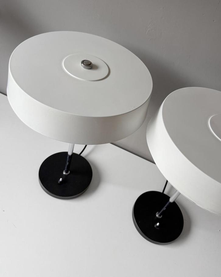 Twee vintage tafellampen | Gerestaureerd, Huis en Inrichting, Lampen | Tafellampen, Gebruikt, Minder dan 50 cm, Metaal, Ophalen of Verzenden