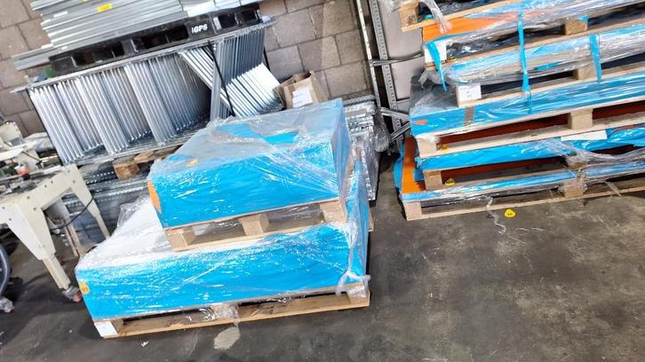 520 m2  kunststof platen 2.5 /3/4/6/7 mm € 1.000,-, Doe-het-zelf en Verbouw, Platen en Panelen, Nieuw, Overige materialen, 20 tot 50 mm