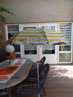 Geel-grijs gestreepte strand/camping parasol 160 cm in tas, Kantelbaar, Nieuw, Ophalen of Verzenden, 1 tot 2 meter