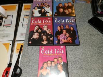 Dvd box cold feet serie 1 t/m 5 beschikbaar voor biedingen