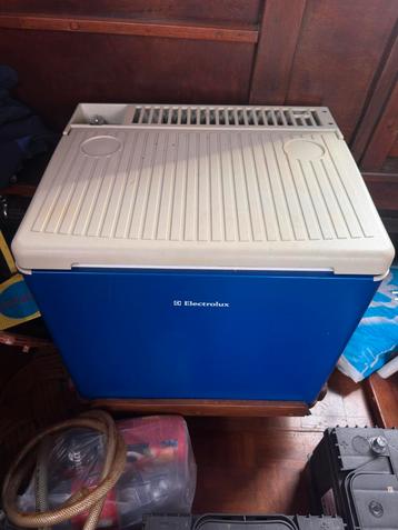 Electrolux Koelbox 12V/230V/Gas - Lees Omschrijving! beschikbaar voor biedingen