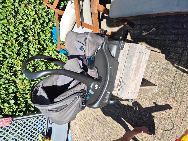 Joie maxci cosi+isofix, Kinderen en Baby's, Autostoeltjes, Gebruikt, Overige merken, 0 t/m 13 kg, Isofix, Ophalen