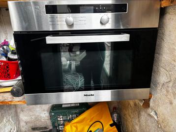 Miele inbouw combi oven beschikbaar voor biedingen