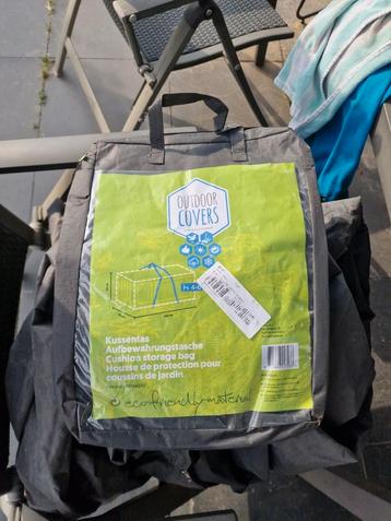 Kussentas groot beschikbaar voor biedingen