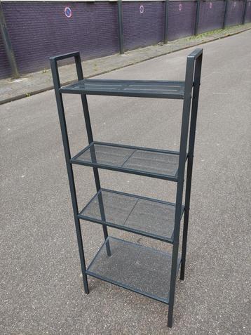 Mooie Grijse Metal Kast beschikbaar voor biedingen