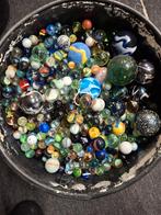 Emmer (+/- 10 ltr) met knikkers, Ophalen, Zo goed als nieuw